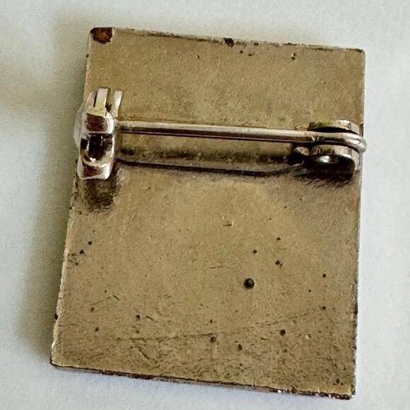 Vintage Aspen Colorado Ski Resort Pin Enamel Logo Badge Souvenir Collectible - Picture 5 of 5